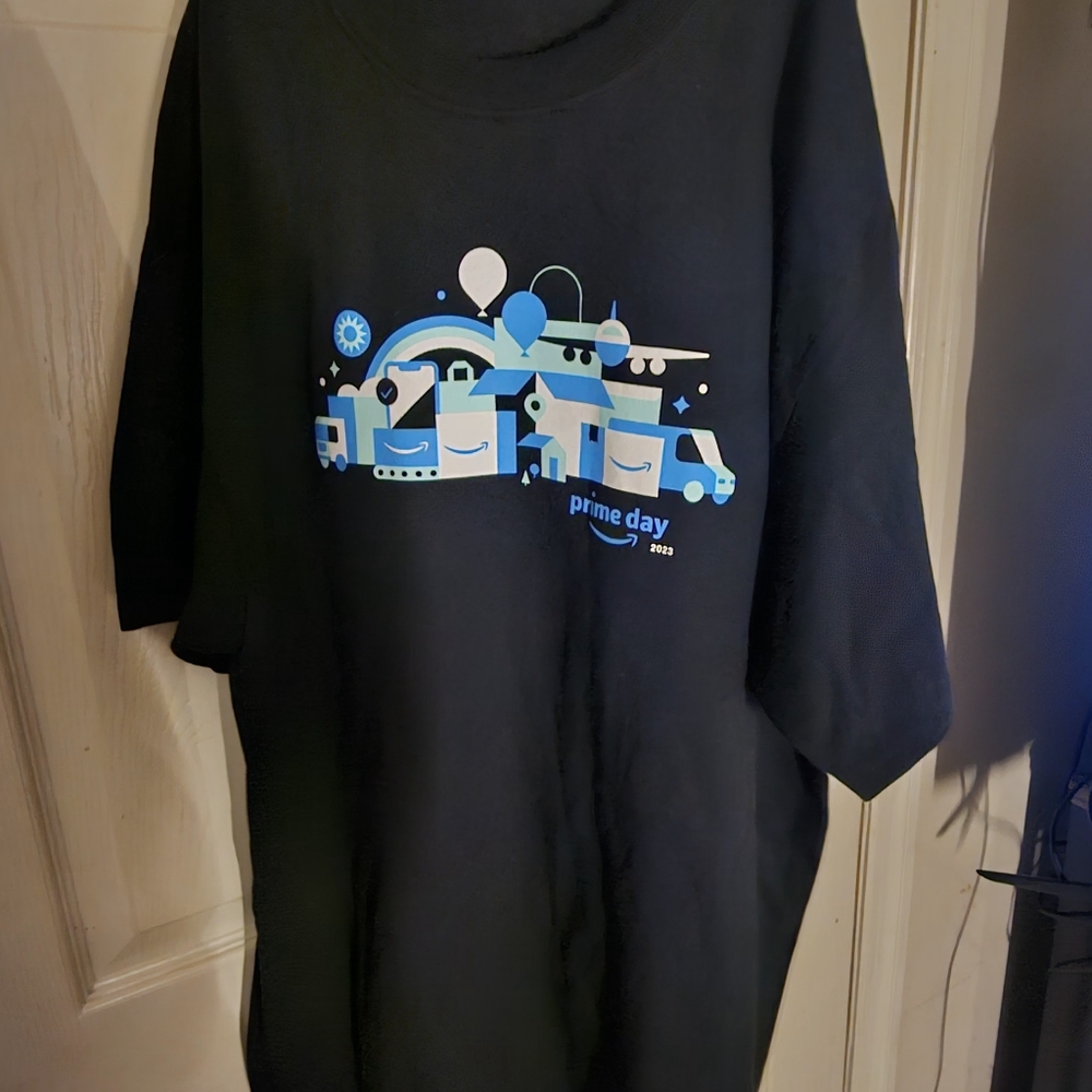 Tee shirt